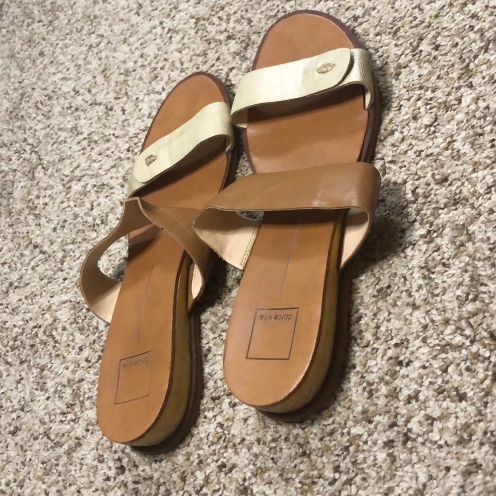 Sandals size 11